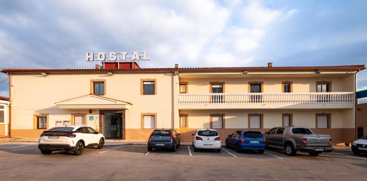 Hostal Vinuela San Pedro de Merida Buitenkant foto